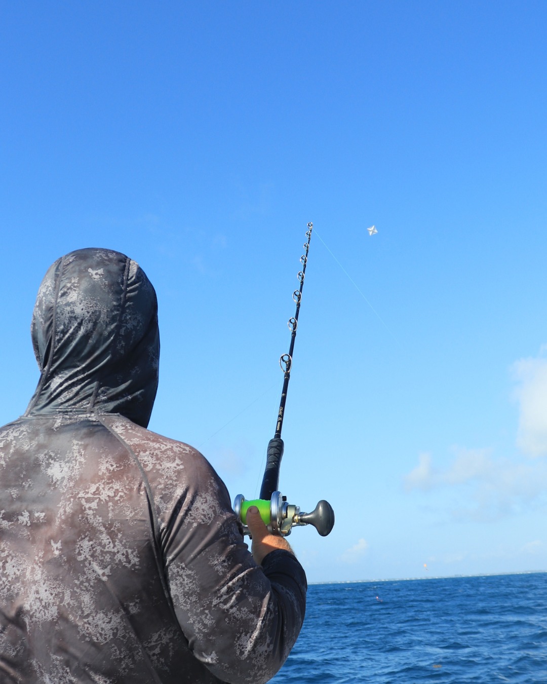 Kite fishing might look complicated but once you understand WHY it works, it all makes sense 🪁🎣

The kite keeps your bait dancing right on the surface, exactly where sailfish and other pelagics are hunting. No weight. No sinker. Just a live bait doing its thing in the strike zone.

It's one of Captain Chris's go-to techniques out of Stuart, and if you've never seen it in action, you're missing out.

Come fish with us and we'll show you exactly how it's done 👇
📞 772-202-0623 🌐 stuartsportfishing.com

#StuartSportFishing #SportFishing #OffshoreFishing #KiteFishing #Sailfish #StuartFlorida #Florida #FloridaFishing #Fishing #SailfishFishing